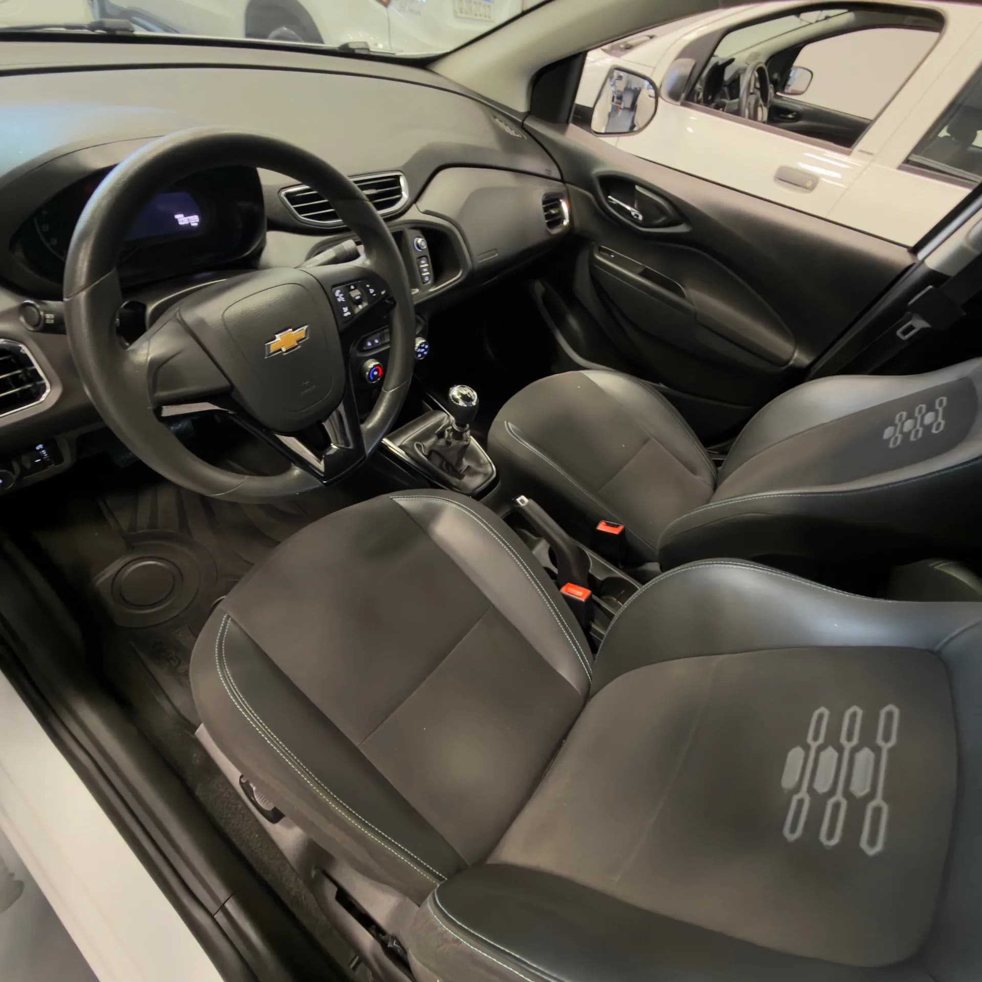 Chevrolet Prisma — foto 3